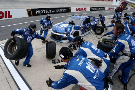 The Cup Series pit crew on Alex Bowman’s No. 88 car.